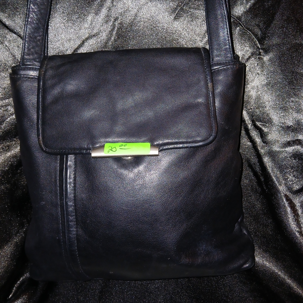 Elegant Black Leather Men's Bag
